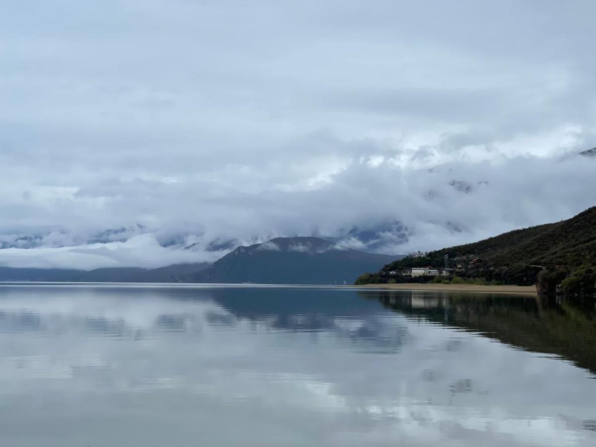 Отель Rritja E Koranit Tushemisht Экстерьер фото